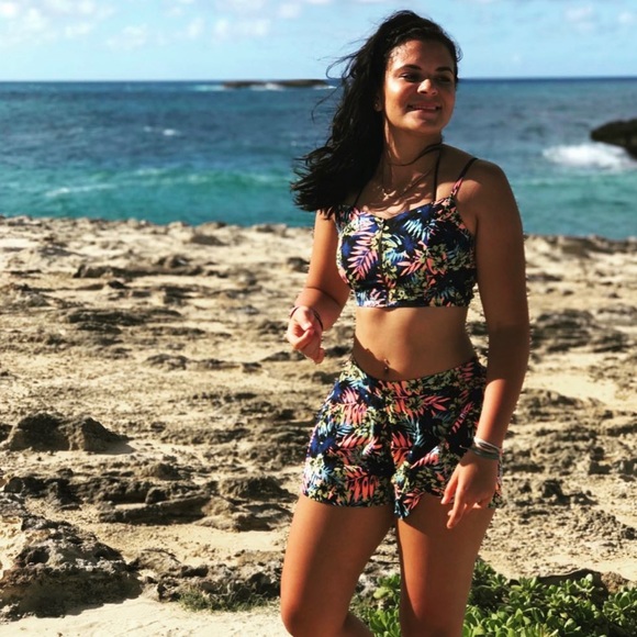 Charlotte Russe Co-ord short & top set Medium size - Picture 2 of 8